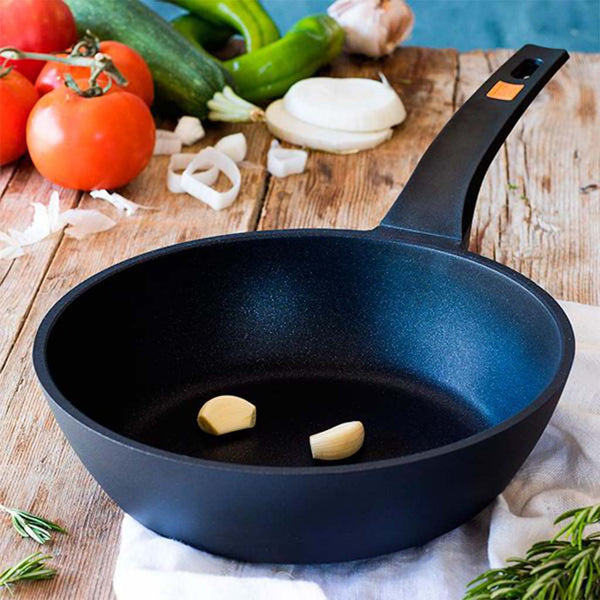 Sartén honda y wok Efficient 24 cm